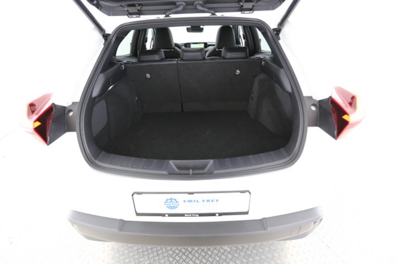 Vehicle image LEXUS UX