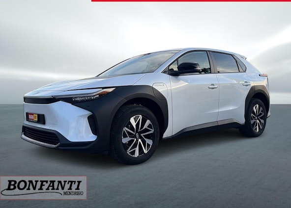 First vehicle image First vehicle image