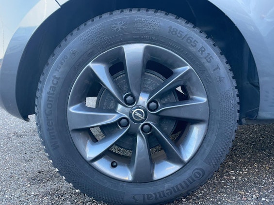 Vehicle image 15 Vehicle image 15