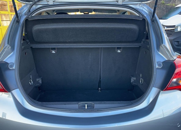 Vehicle image 10 Vehicle image 10