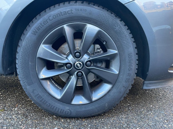 Vehicle image 13 Vehicle image 13