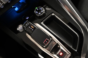 Vehicle image PEUGEOT 3008 1.6 THP GT Line