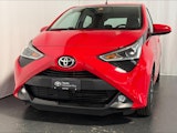 First vehicle image