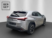 Vehicle image 4 Vehicle image 4