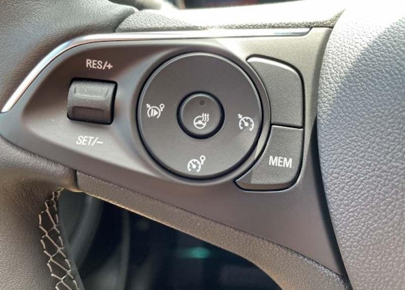 Vehicle image 9 Vehicle image 9