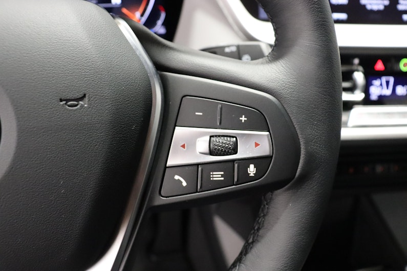 Vehicle image BMW 1 SERIES