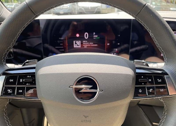 Vehicle image 8 Vehicle image 8