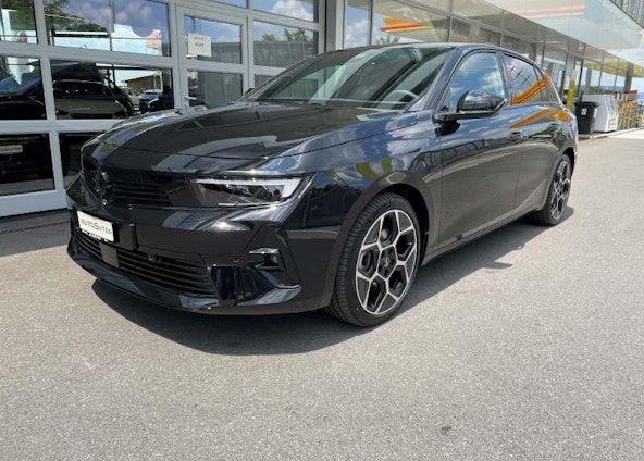 First vehicle image First vehicle image