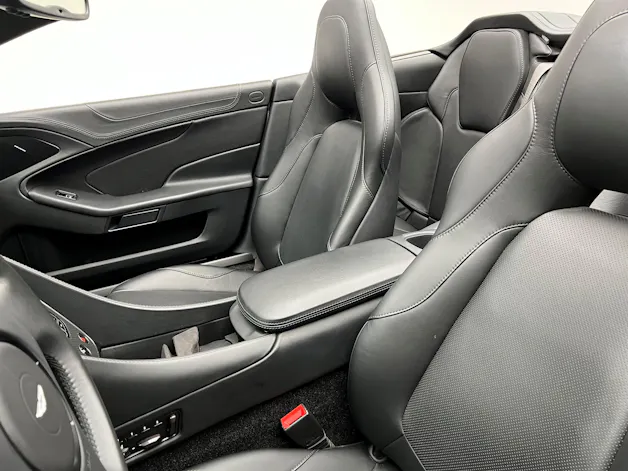 Aston Martin Vanquish Volante 6.0 V12