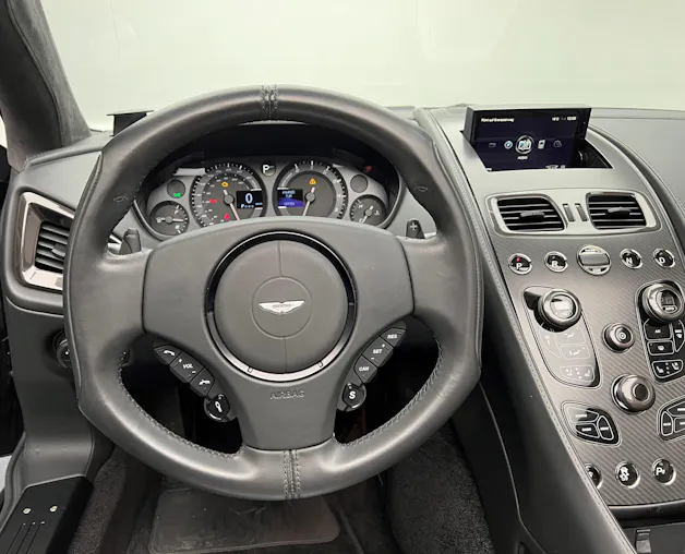 Aston Martin Vanquish Volante 6.0 V12