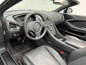 Aston Martin Vanquish Volante 6.0 V12