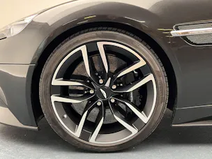 Aston Martin Vanquish Volante 6.0 V12