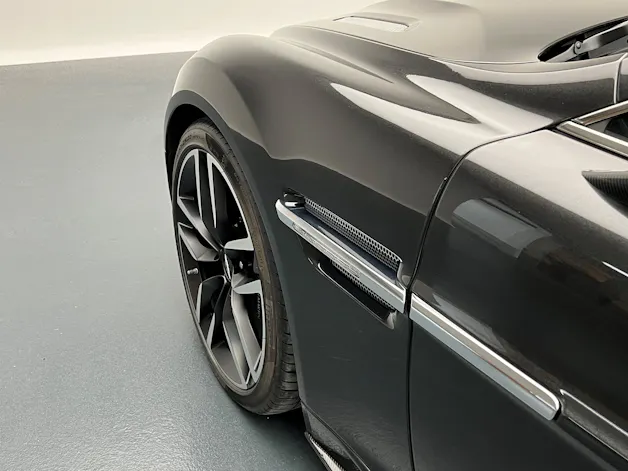 Aston Martin Vanquish Volante 6.0 V12