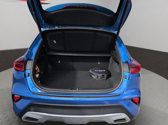 Vehicle image 14 Vehicle image 14