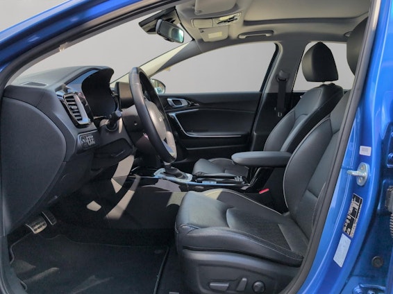 Vehicle image 8 Vehicle image 8