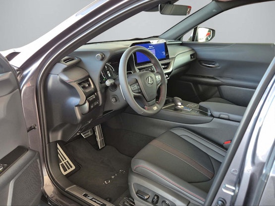 Vehicle image 11