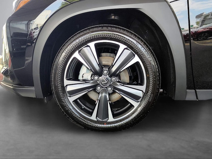 Vehicle image LEXUS UX