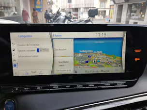 Toyota Mirai Fuel Cell Platinum