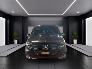 Vehicle image MERCEDES-BENZ V 300 d lang AMG Line