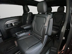 Vehicle image MERCEDES-BENZ V 300 d lang AMG Line