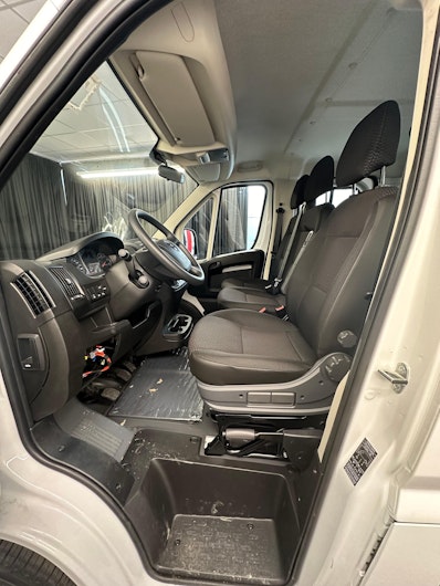 Vehicle image OPEL MOVANO