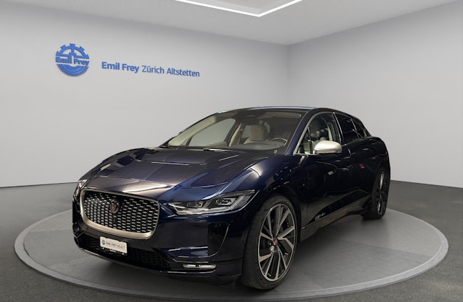 First vehicle image First vehicle image