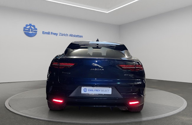 Vehicle image 4 Vehicle image 4