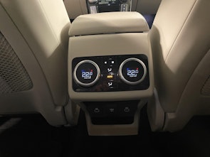 Fahrzeugbild JAGUAR I-Pace EV400 HSE AWD