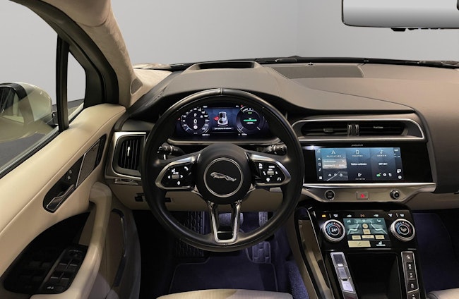 Vehicle image 8 Vehicle image 8