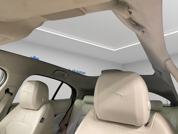 Vehicle image JAGUAR I-PACE