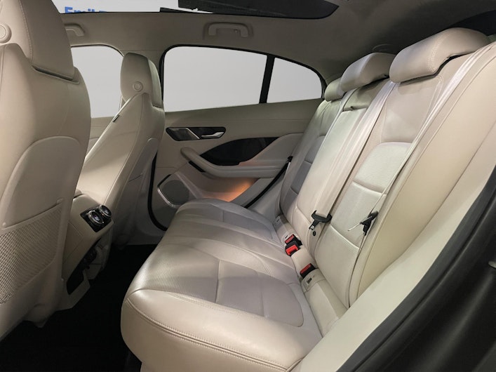Vehicle image JAGUAR I-PACE