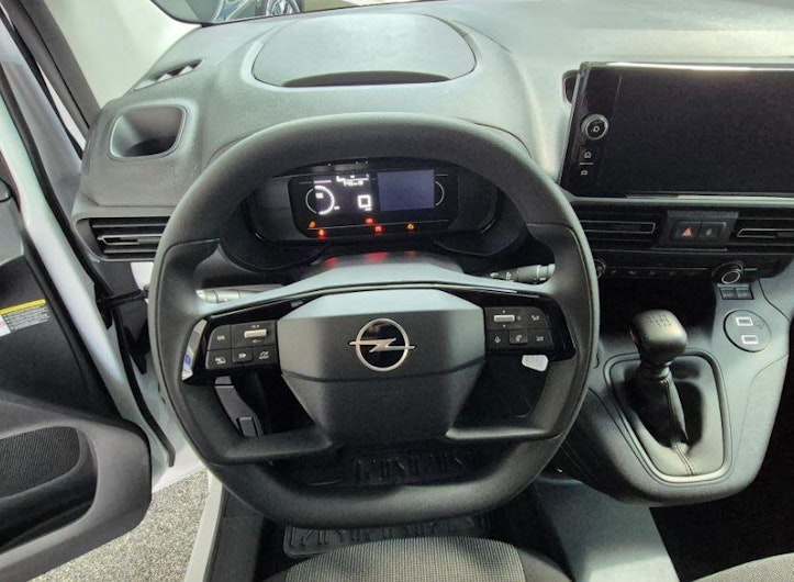 Vehicle image OPEL COMBO