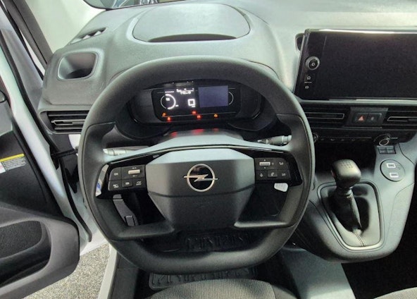 Vehicle image 5 Vehicle image 5