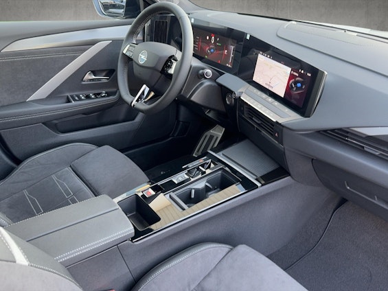 Vehicle image 9 Vehicle image 9