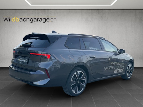 Vehicle image 4 Vehicle image 4