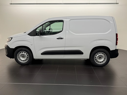 OPEL Combo-e Cargo 2.4 t Electric 1