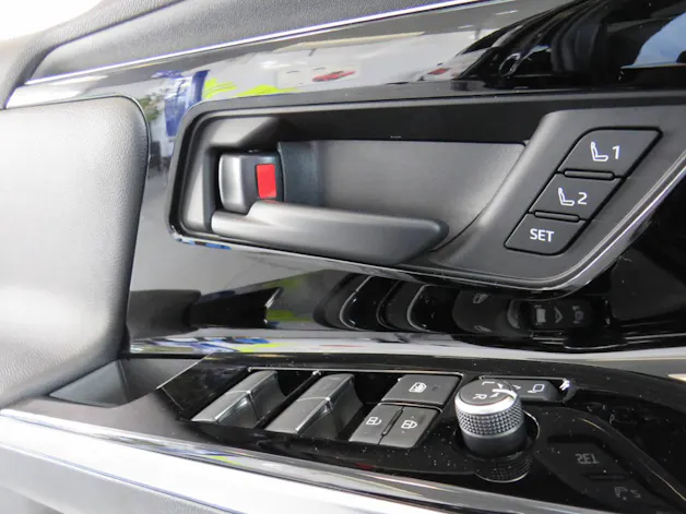 Subaru Solterra eV Luxury AWD