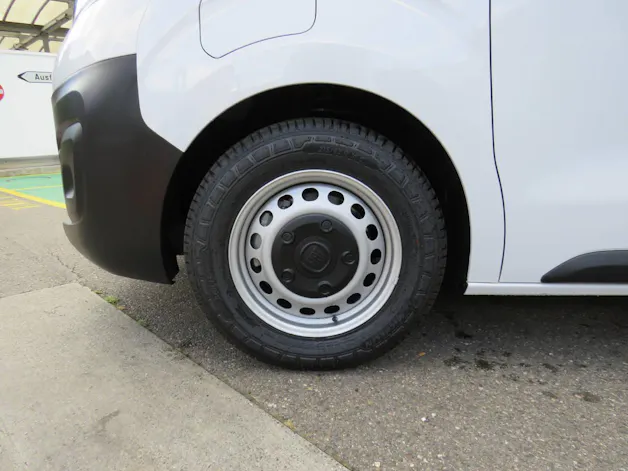 Fiat Scudo Elektro Kaw. L2 75 kWh Business Swiss Worker