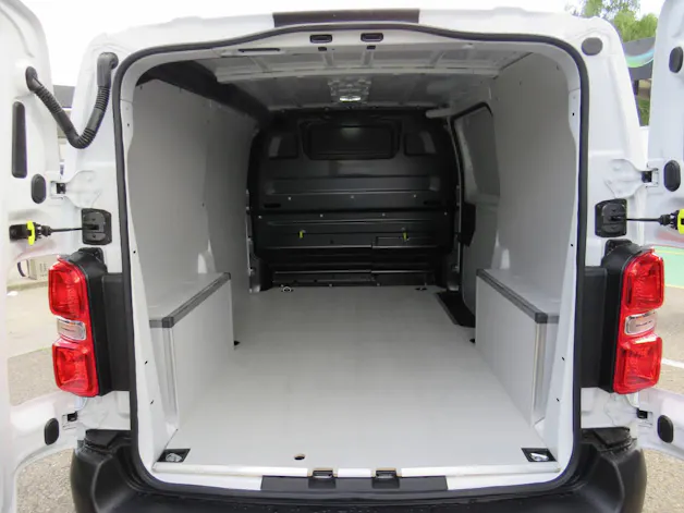 Fiat Scudo Elektro Kaw. L2 75 kWh Business Swiss Worker