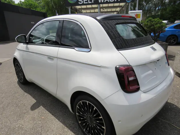 Fiat 500 Cabrio La Prima by Bocelli Top