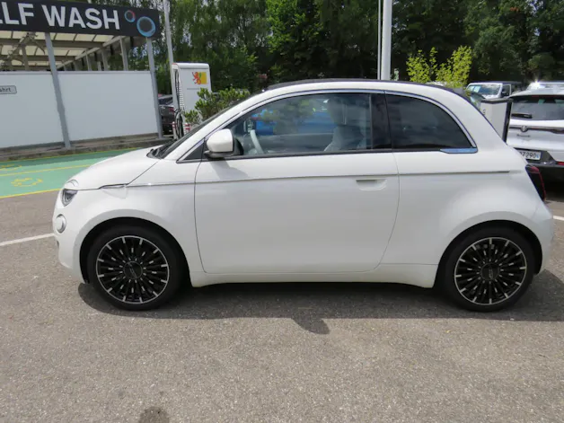 Fiat 500 Cabrio La Prima by Bocelli Top