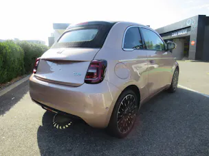 Fiat 500 Cabrio La Prima by Bocelli Top