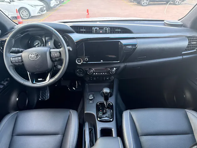 Toyota Hilux Double Cab.-Pick-up 2.8 D-4D 204 Invincible