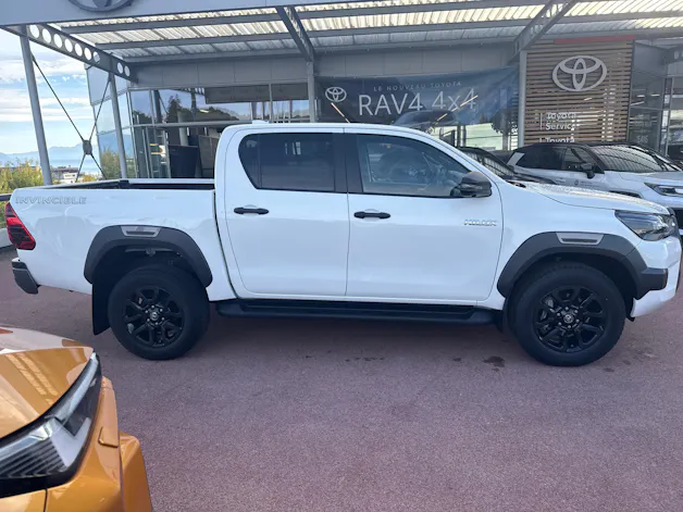 Toyota Hilux Double Cab.-Pick-up 2.8 D-4D 204 Invincible