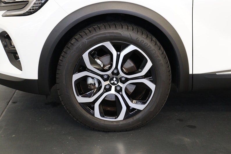 Vehicle image MITSUBISHI ASX