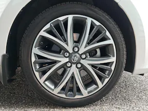 Toyota Yaris 1.5 VVT-i HSD Premium