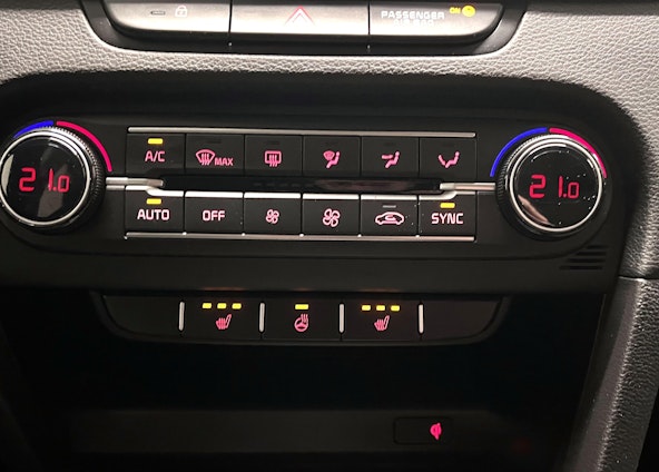 Vehicle image 11 Vehicle image 11