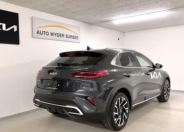 Vehicle image 4 Vehicle image 4