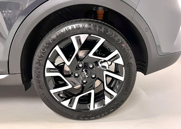 Vehicle image 3 Vehicle image 3