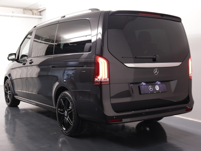 Vehicle image MERCEDES-BENZ V-CLASS